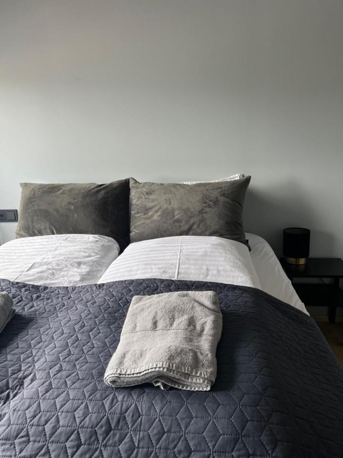 Tb Apartment อาคูเรย์รี ภายนอก รูปภาพ